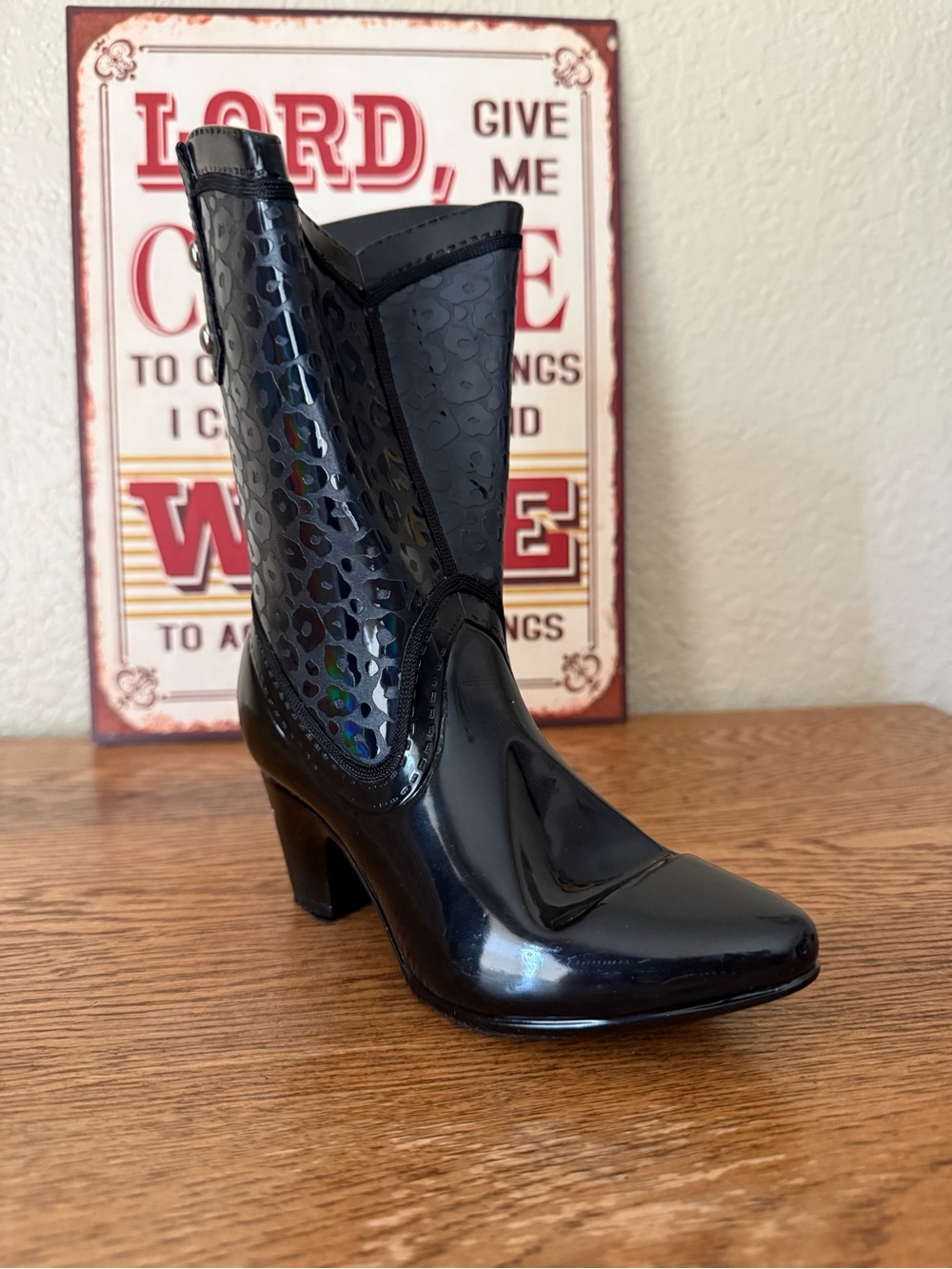 Black Wine Boot